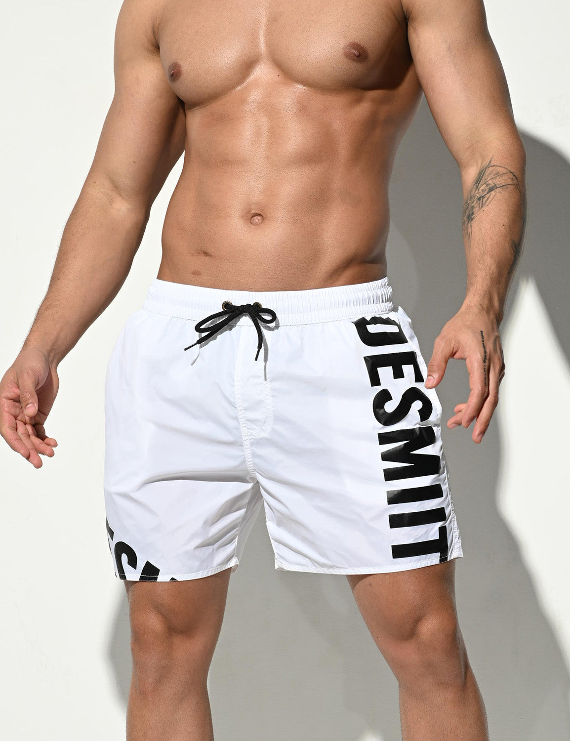 Quick-Dry Beach Surf Swim Sport Shorts B3112 | dmunderwear detail image 1